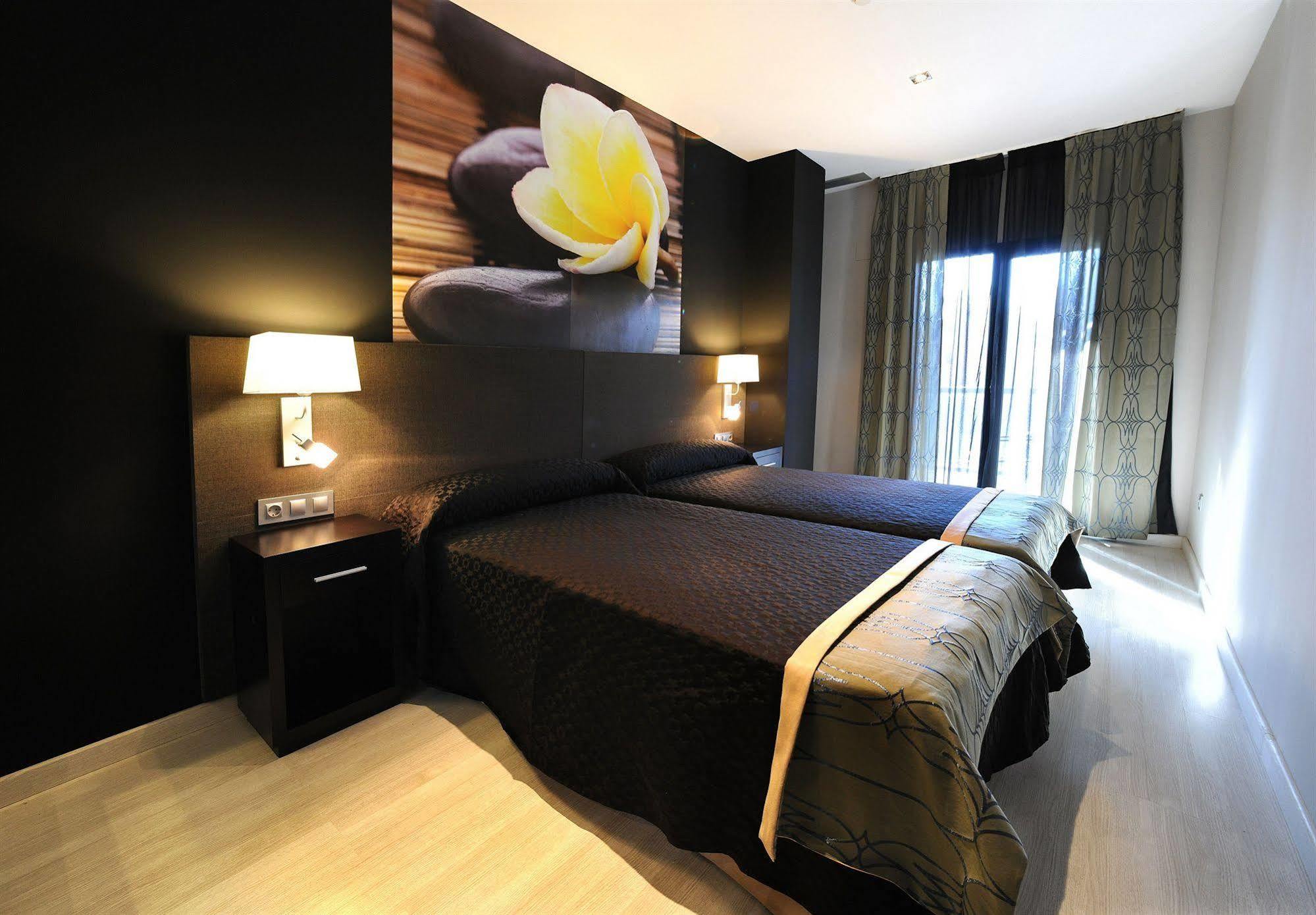 Leo Deluxe Punta Umbria (Adults Only) Apartment Exterior photo