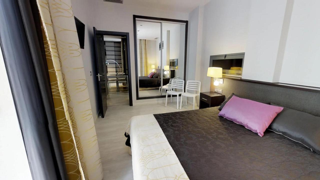 Leo Deluxe Punta Umbria (Adults Only) Apartment Exterior photo