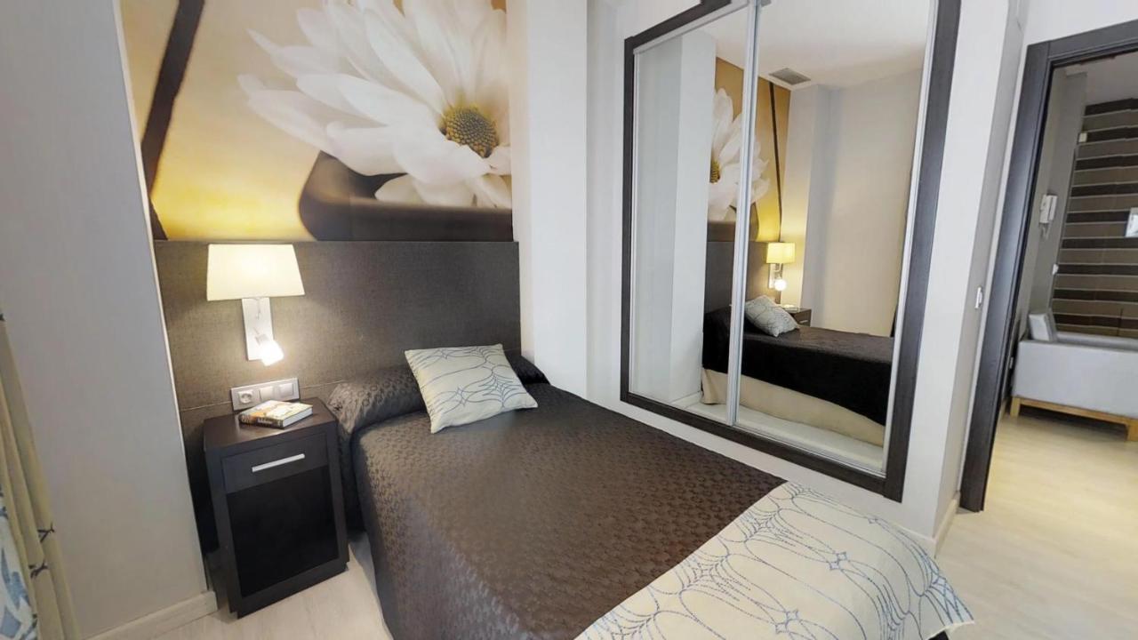 Leo Deluxe Punta Umbria (Adults Only) Apartment Exterior photo