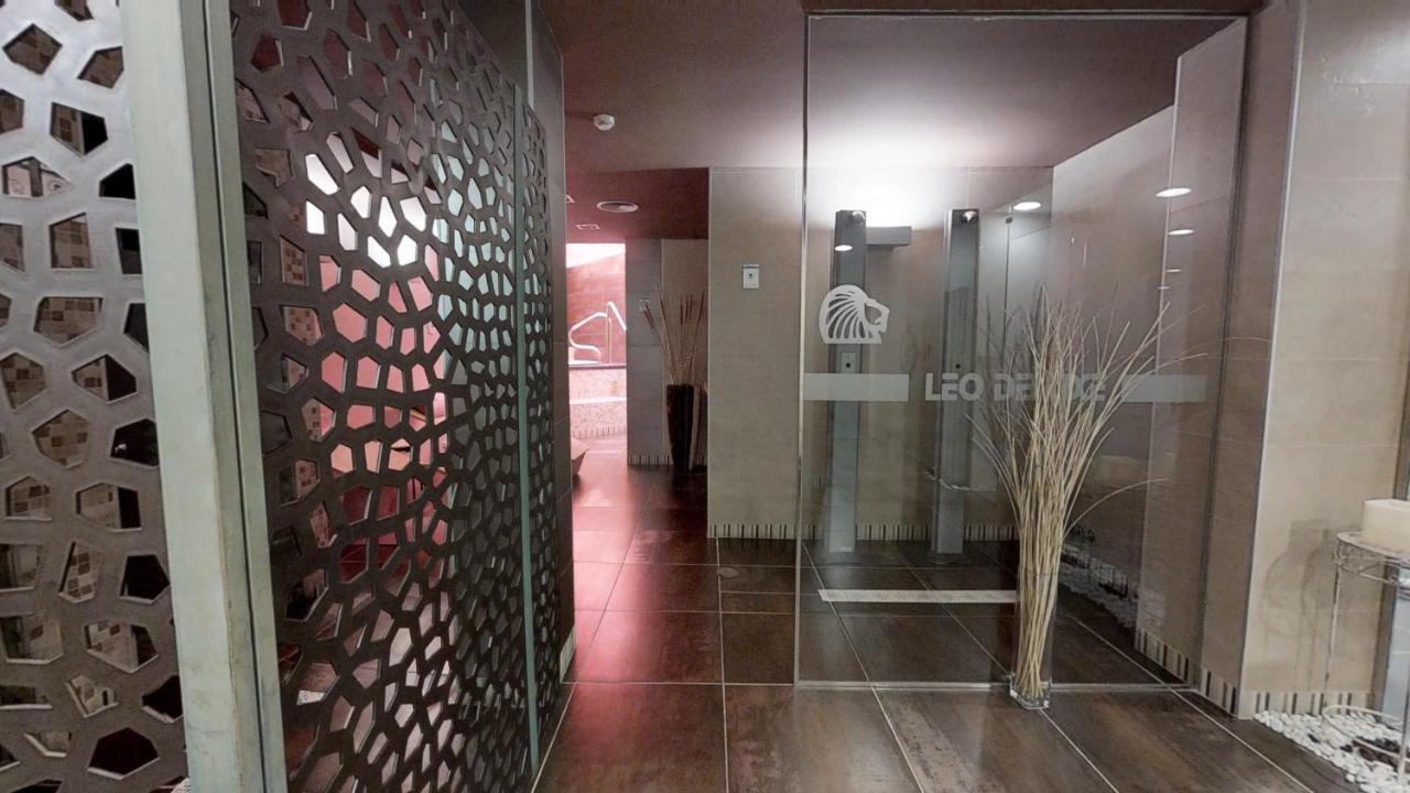 Leo Deluxe Punta Umbria (Adults Only) Apartment Exterior photo